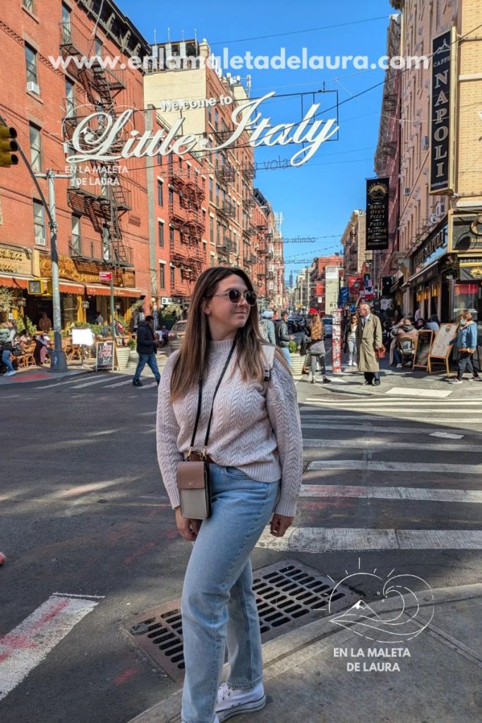 Qué ver en Nueva York en 10 días itinerario completo día a día cartel de bienvenida Little Italy