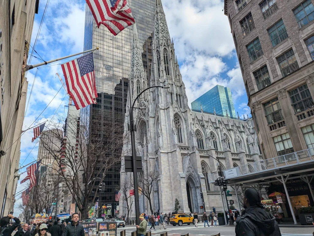 Itinerario y guía de viaje ruta de viaje de 10 días en Nueva York Catedral de San Patricio