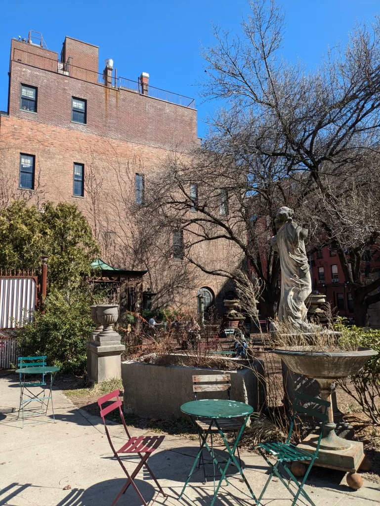 Itinerario y guía de viaje ruta de viaje de 10 días en Nueva York Elizabeth Street Garden Nolita