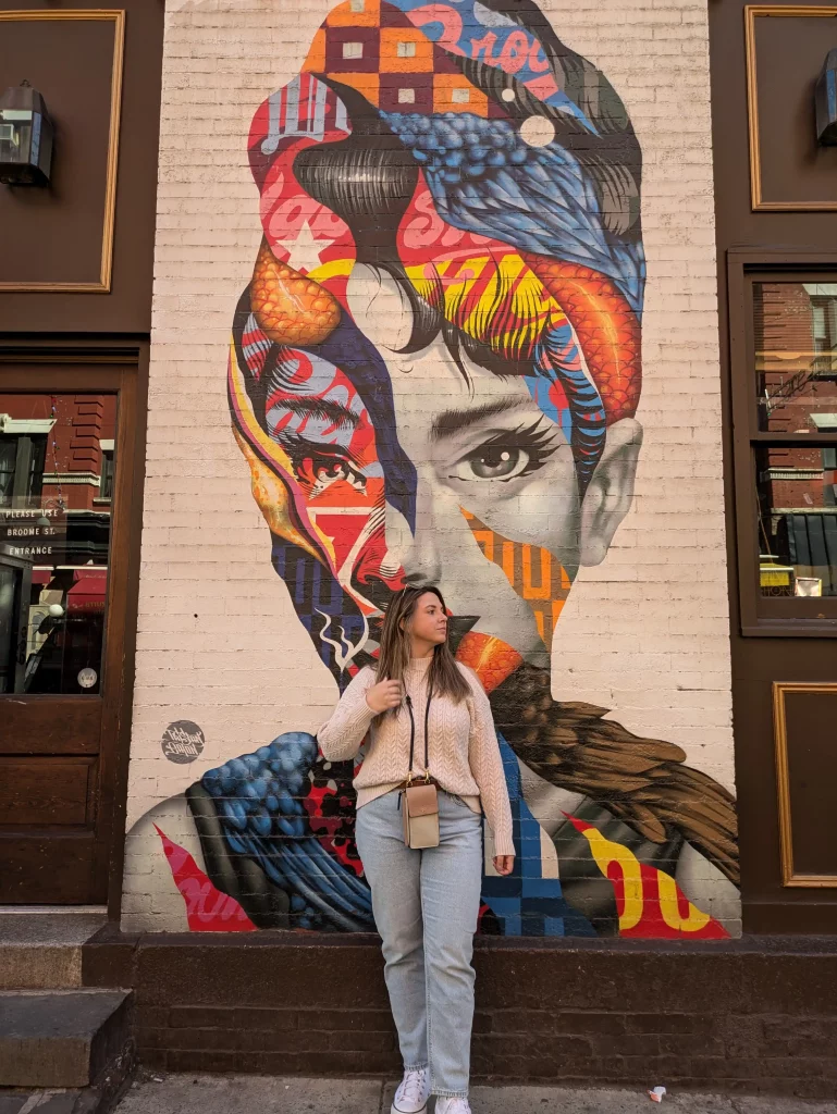 Itinerario y guía de viaje ruta de viaje de 10 días en Nueva York Grafity Audrey Hepburn Little Italy