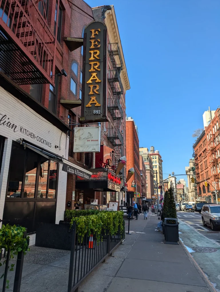 Itinerario y guía de viaje ruta de viaje de 10 días en Nueva York pasteleria italiana Ferrara Little Italy (2)